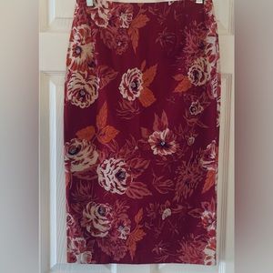 DOLCE APPAREL PETITES Skirt • Floral Print with Beautiful Beading • Sz. PS • NWT